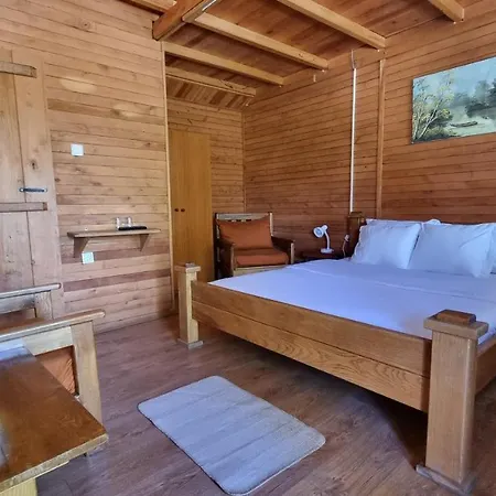 منتجع Carev Ždrelo