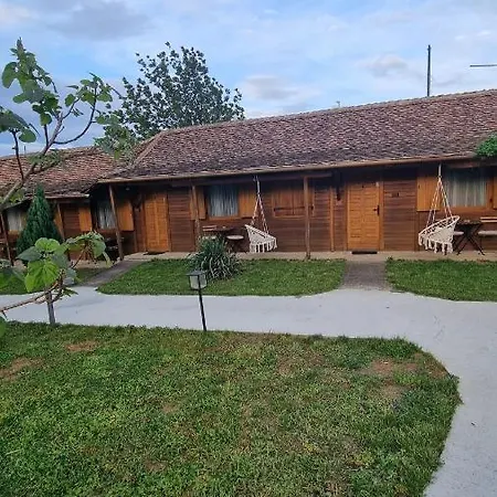 منتجع Carev Ždrelo