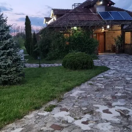 Carev منتجع Ždrelo